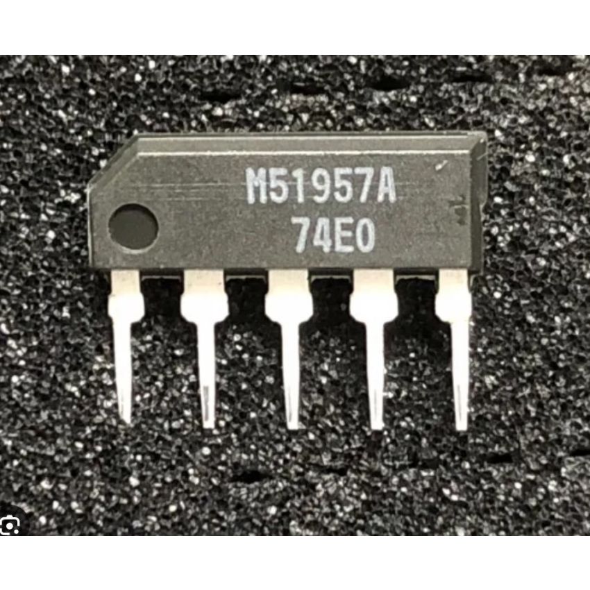M51957A INTEGRATED CIRCUIT