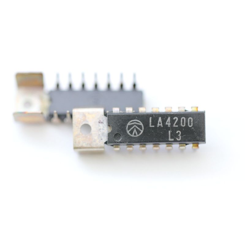 LA4200 SANYO INTEGRATED CIRCUIT W/ TAB