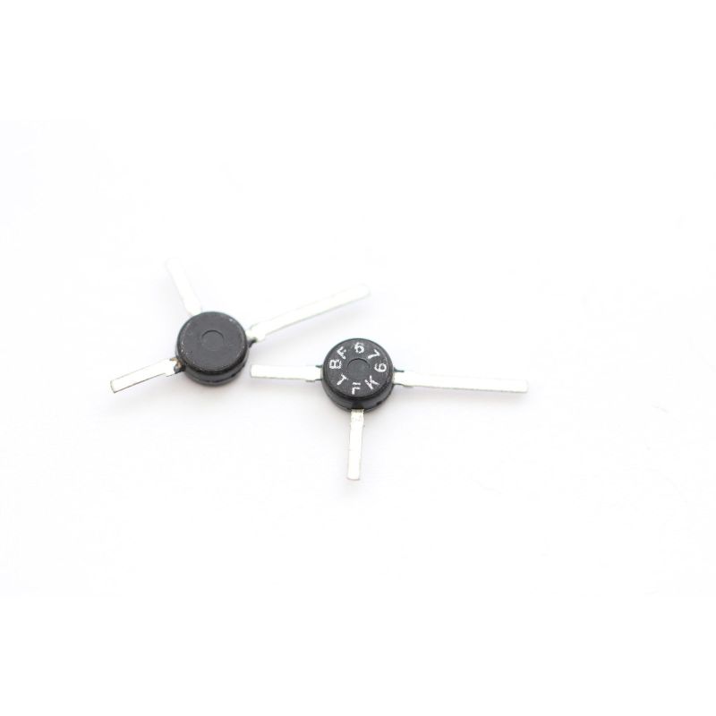 BF679  TRANSISTOR SOT X 1 PIECE